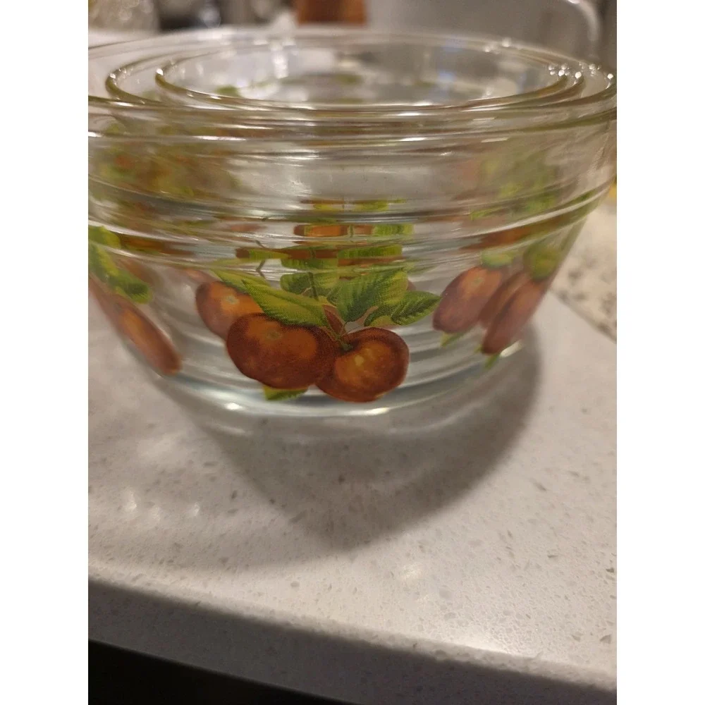 Vintage  Glass Nesting Bowls Set Of 4 Apple Design